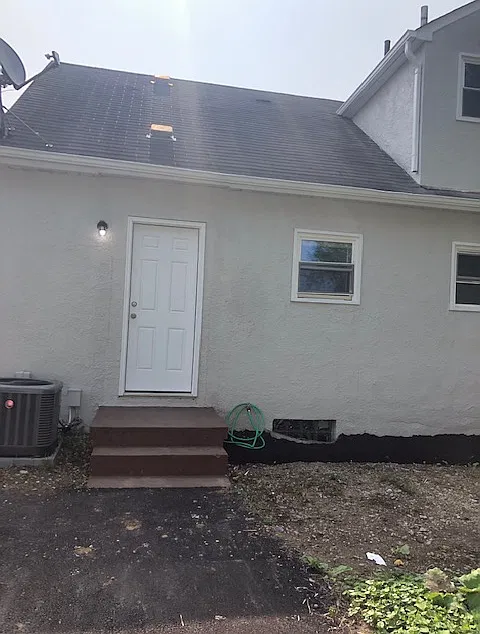 4 bed, 816 sqft, $1,500 — Photo 3