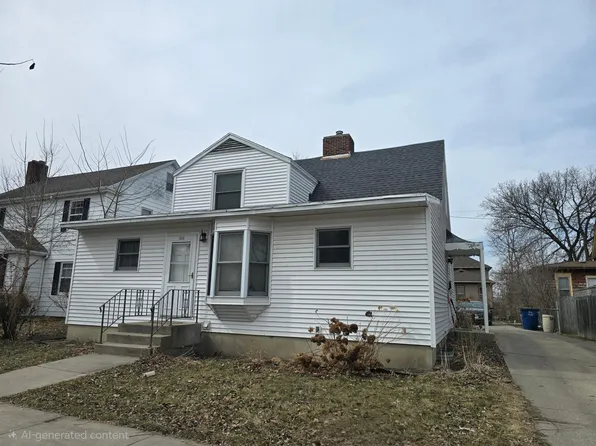 505 5th St S, Moorhead, MN 56560