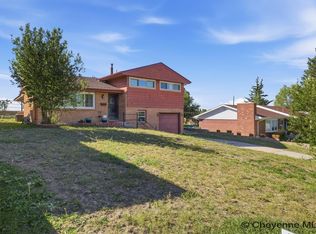 649 Vista Ln, Cheyenne, WY 82009