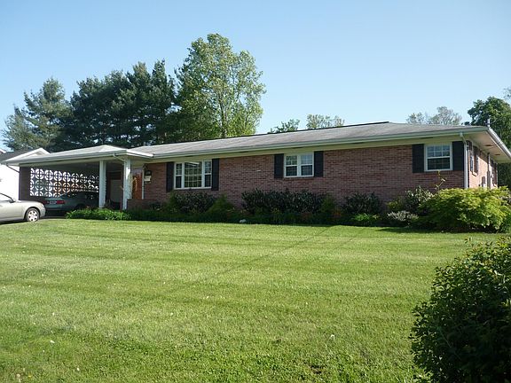 2nd image of 210 Brown Ave