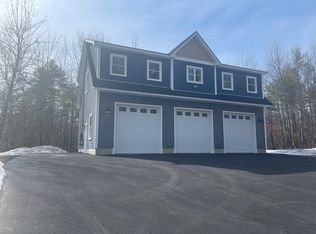 7 W Shore Dr, Acton, ME 04001