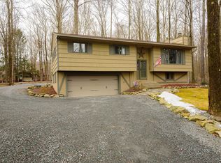 170 Onocop Dr, Pocono Lake, PA 18347