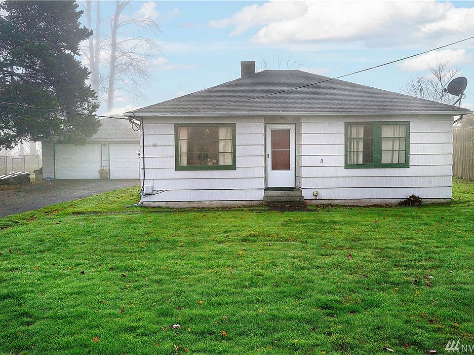 1st image of 1818 104th St E