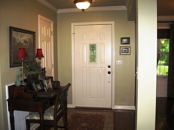 3rd image of 145 Cypress Bend Pl