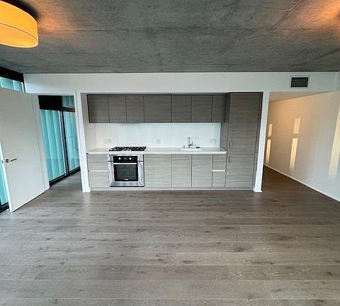 4th image of 8 Octavia St Unit 509