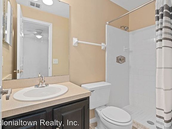 4th image of 2607 E Church St