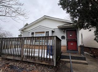 2048 North 35th STREET, Milwaukee, WI 53208