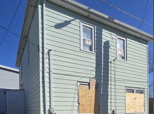 1992 Massachusetts St, Gary, IN 46407