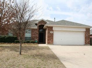 3201 Topanga Canyon Dr, Corinth, TX 76210