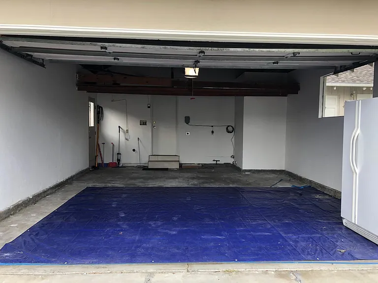 Garage (Washer/Dryer not shown).