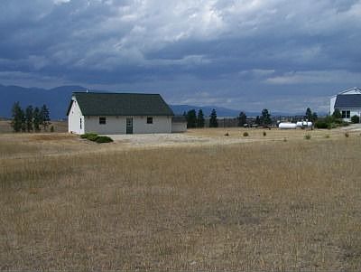 2nd image of 1023 Park Ln