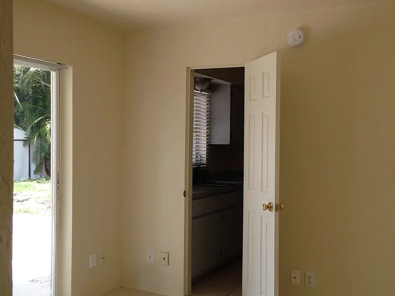 1451 Davis Dr — Photo 10