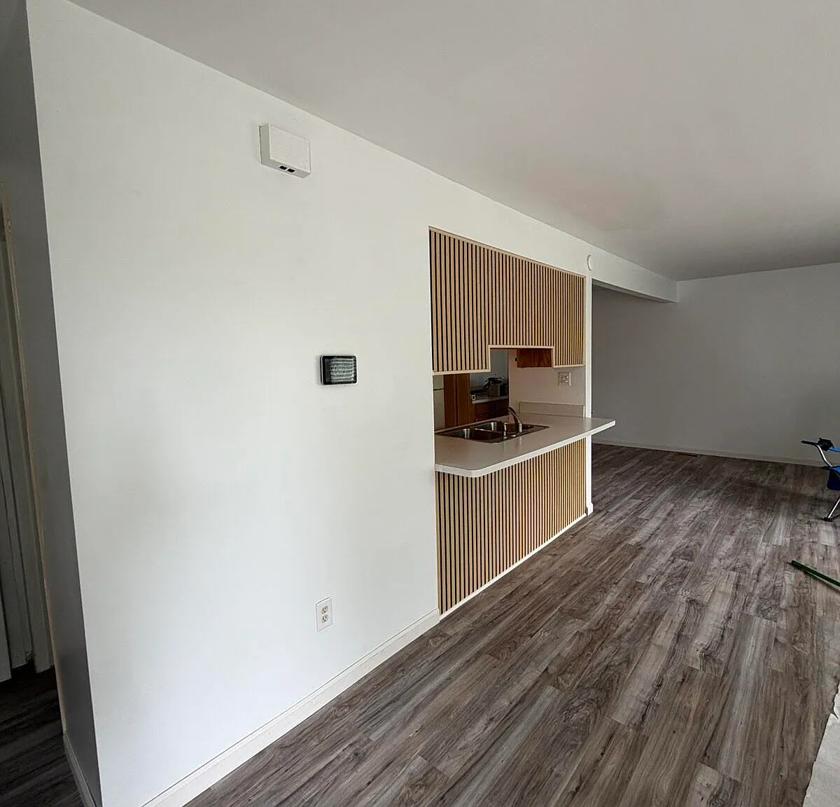3 bed, 1.5 bath, 1183 sqft, $2,200 — Photo 2