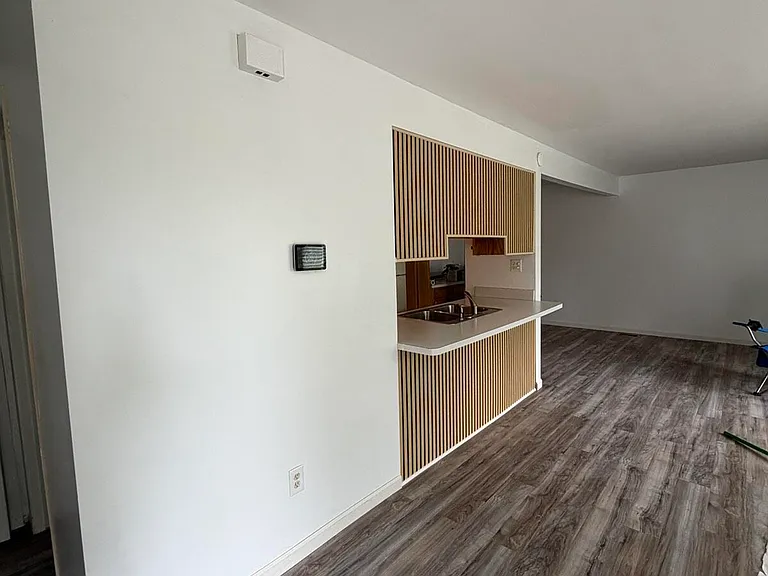 44418 Newburyport Dr — Photo 2
