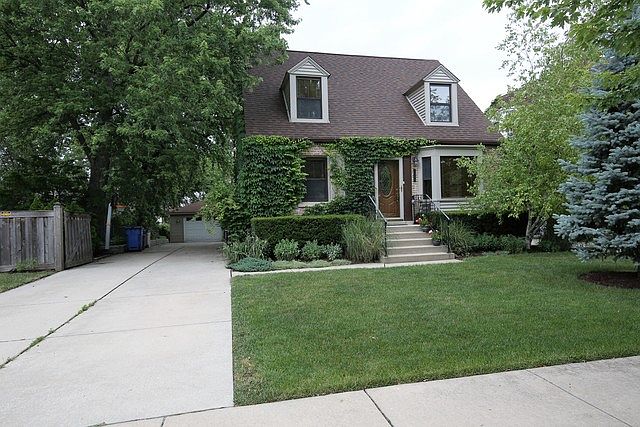 1st image of 1352 Evergreen Ave