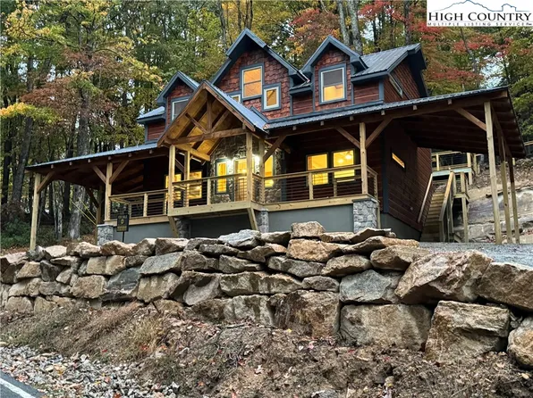 1015 Pine Ridge Road, Beech Mountain, NC 28604