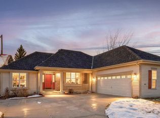 3838 East Stargrass LANE, Oak Creek, WI 53154