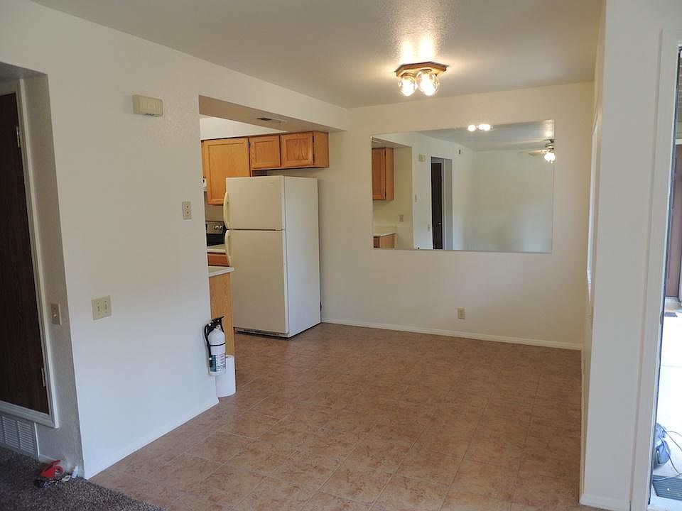 2nd image of 1000 N Beaver St APT 108