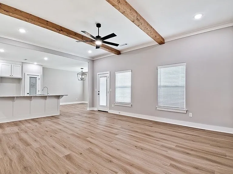 951 Sugar Loaf St — Photo 2