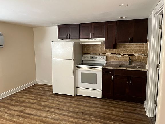 4th image of 3891 Ivanhoe Ct