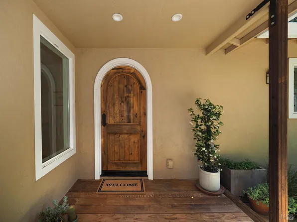 22549 River Road, Geyserville, CA 95441
