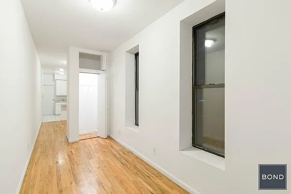 Rented by Bond New York | media 41