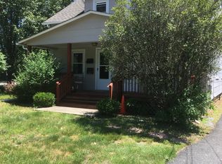 77 Burnham Rd, Morris Plains, NJ 07950