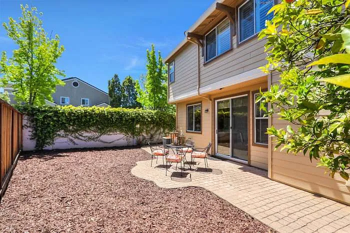 885 Windsor Hills Cir — Photo 21