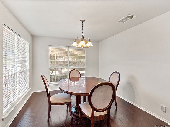 3rd image of 7830 Beechnut Oak