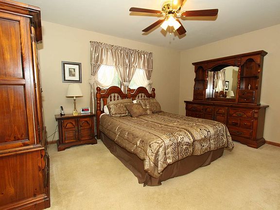 5th image of 607 Jaquays St