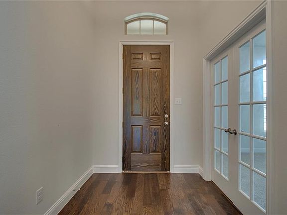 2nd image of 1153 Indigo Ln