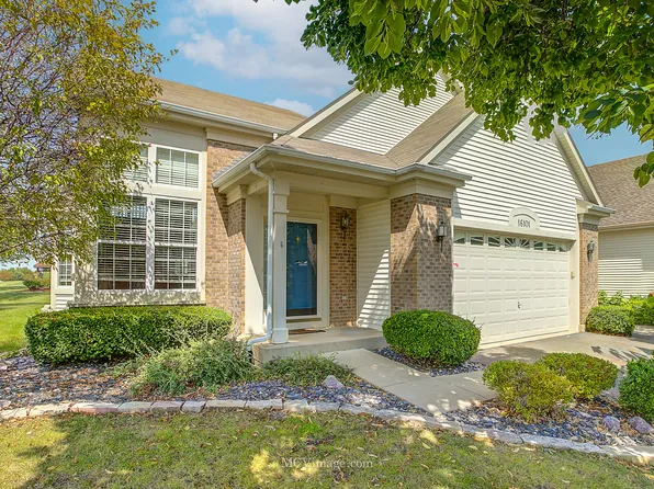16101 Seneca Lake Cir, Crest Hill, IL 60403