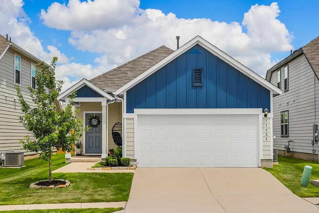 3 bed, 2.0 bath, 1495 sqft, $2,150 — Photo 1