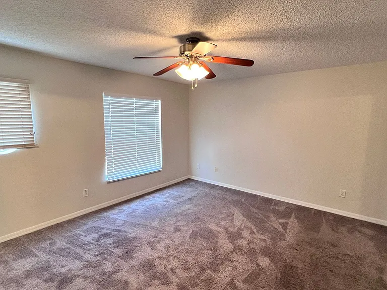 3548 Peppervine Dr — Photo 22