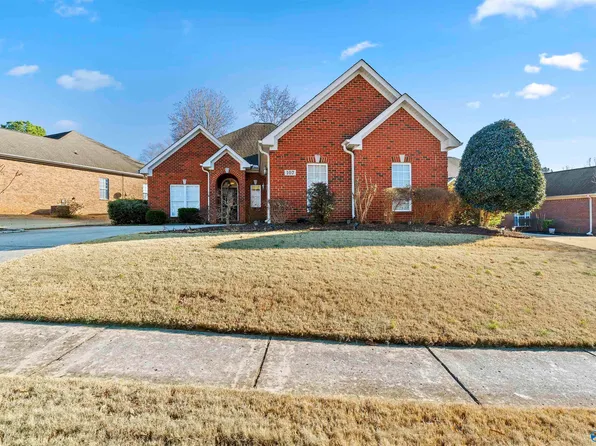 107 Blackwood Dr, Madison, AL 35757