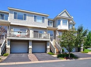 2382 Eagle Trace Ln, Woodbury, MN 55129