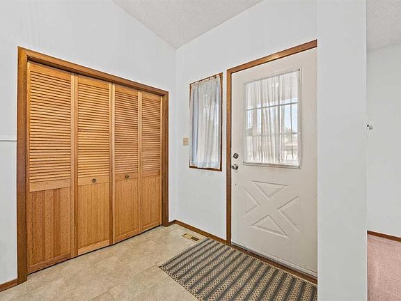 3rd image of 147 N Whitlock Close NE