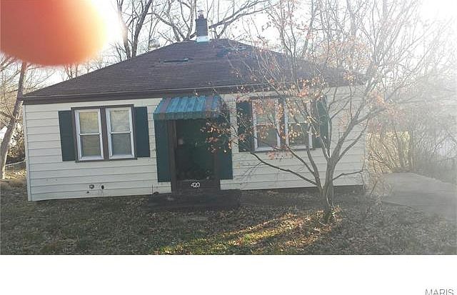1st image of 420 Ames Pl