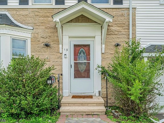 2nd image of 13 Dogwood Road