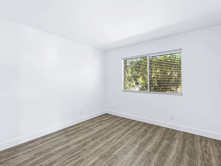 55110 Airlane Dr #2A — Photo 6