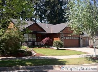 4690 Honeycomb Dr, Eugene, OR 97404