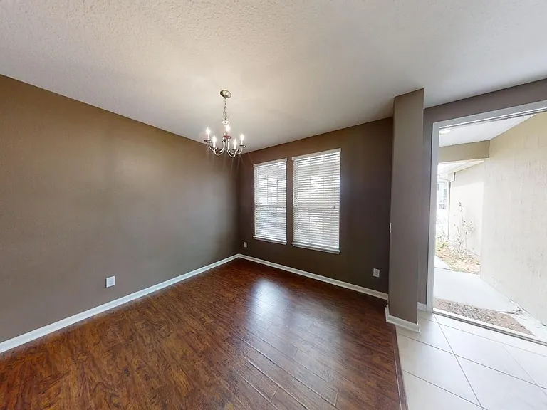15695 Lexington Park Blvd — Photo 25