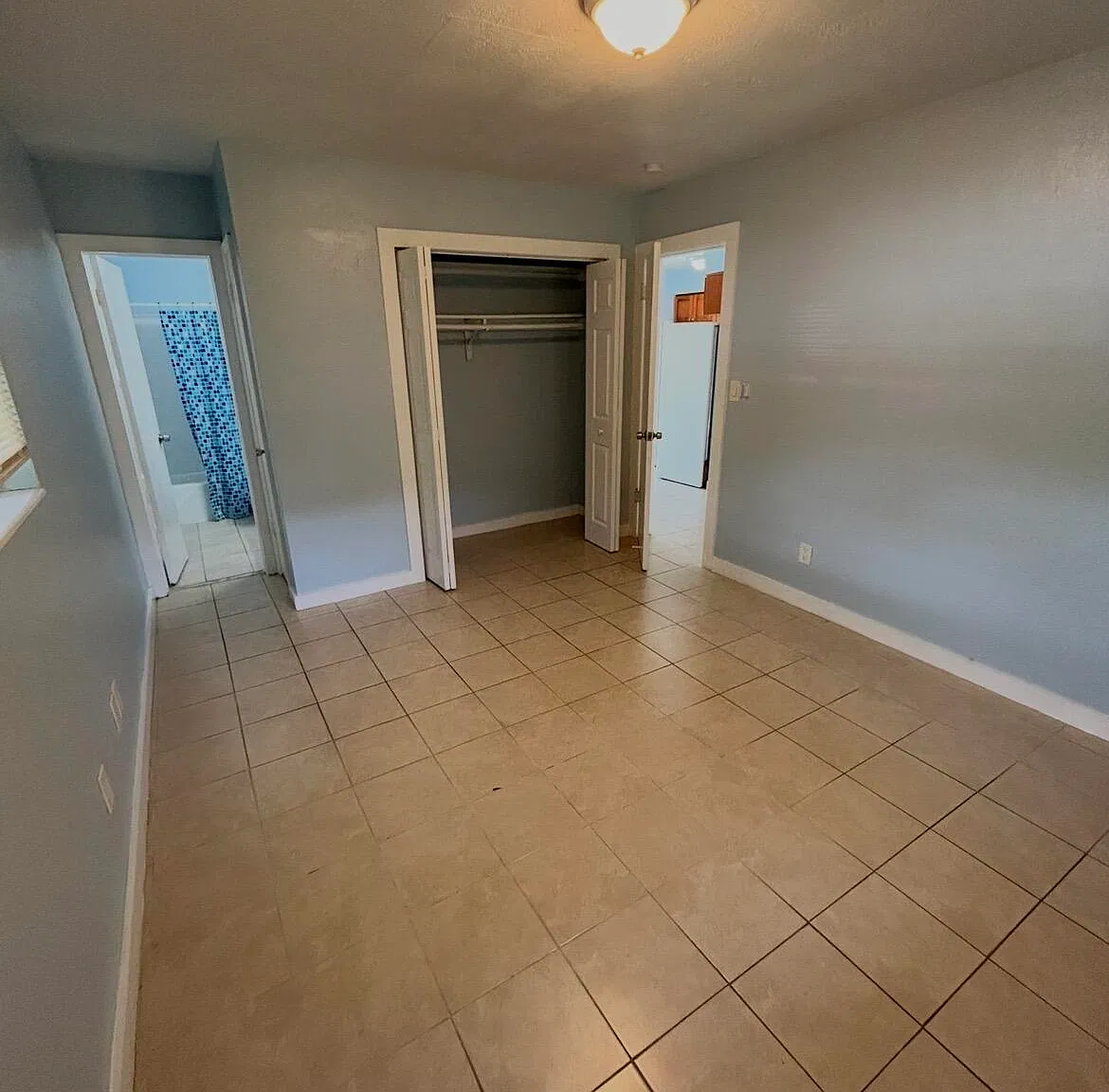 1 bed, 1.0 bath, 1501 sqft, $1,800 — Photo 4