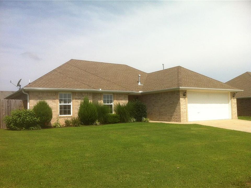1st image of 570 Warrick Way