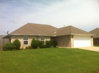 570 Warrick Way, Bentonville, AR 72719