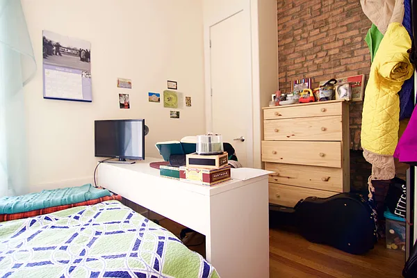 Rented by Nooklyn NYC LLC | media 34