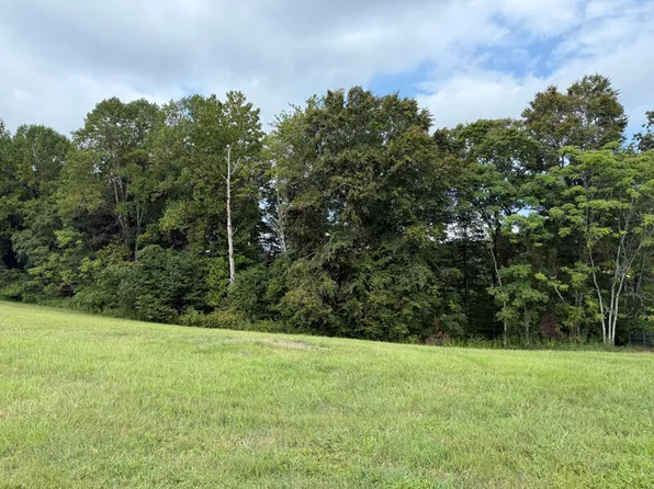 92 Stillwater Blvd, Russell Springs, KY 42642