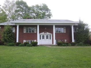 643 Pulaski Mercer Rd, New Wilmington, PA 16142