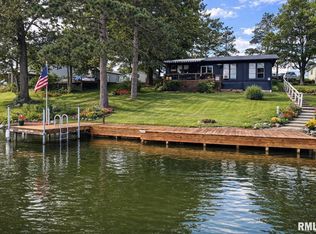 26 Lake Warren Dr, Monmouth, IL