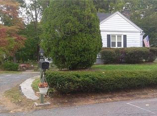 19 Ondaora Pkwy, Highland Falls, NY 10928